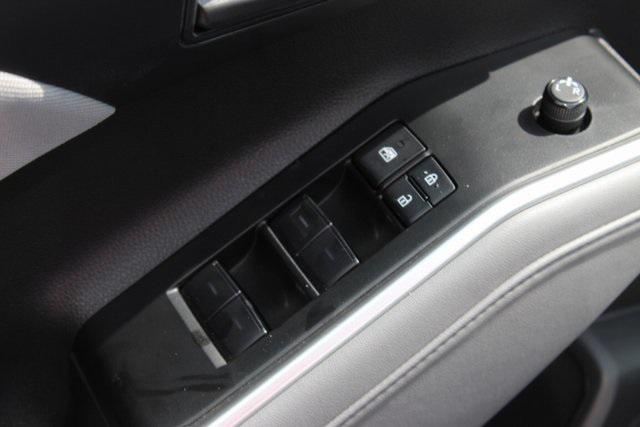 used 2022 Toyota Highlander car, priced at $31,995