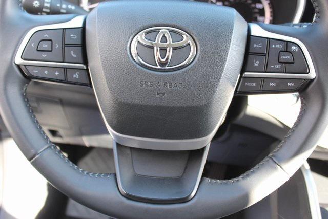 used 2023 Toyota Highlander car, priced at $41,995