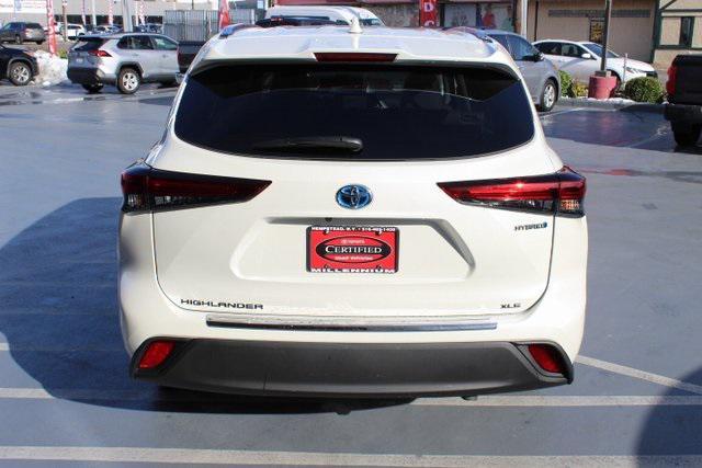 used 2020 Toyota Highlander Hybrid car, priced at $29,995