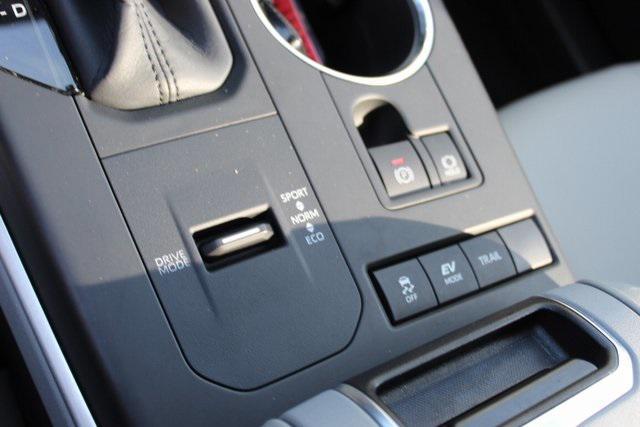used 2020 Toyota Highlander Hybrid car, priced at $29,995