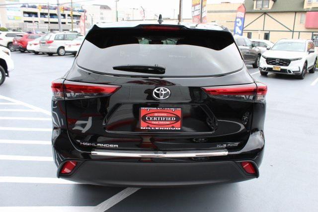 used 2023 Toyota Highlander car, priced at $39,995