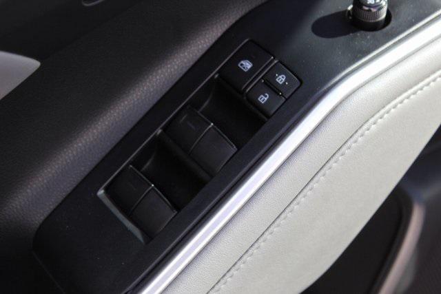 used 2022 Toyota Highlander car, priced at $36,995