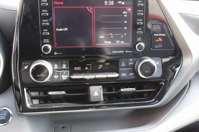 used 2022 Toyota Highlander car, priced at $36,995