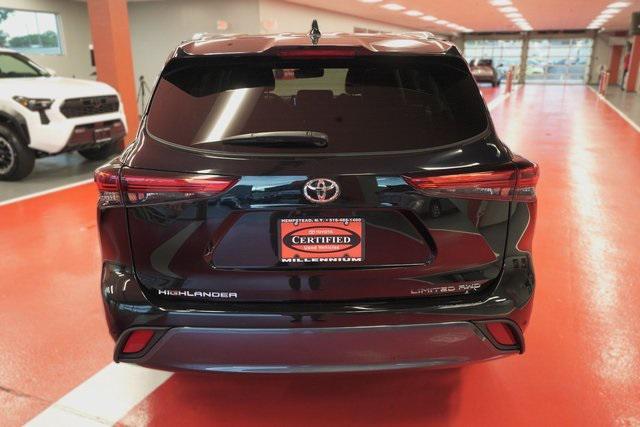 used 2022 Toyota Highlander car, priced at $43,995