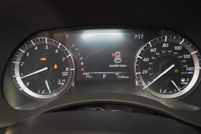 used 2022 Toyota Highlander car, priced at $43,995