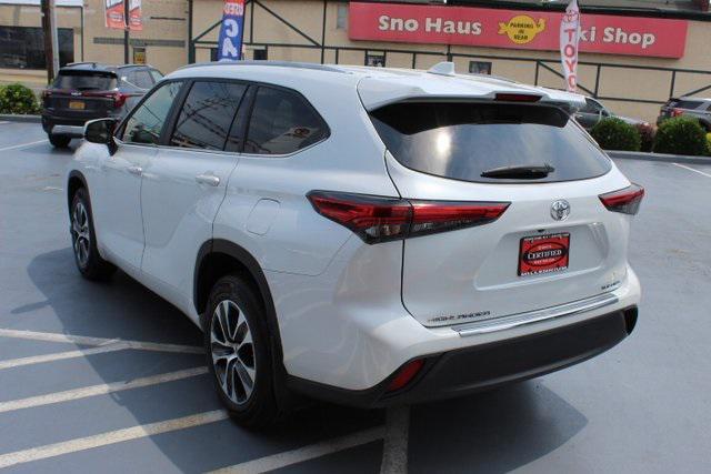 used 2023 Toyota Highlander car, priced at $38,995