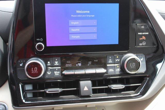 used 2023 Toyota Highlander car, priced at $38,995