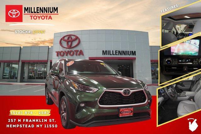 used 2023 Toyota Highlander car, priced at $39,995