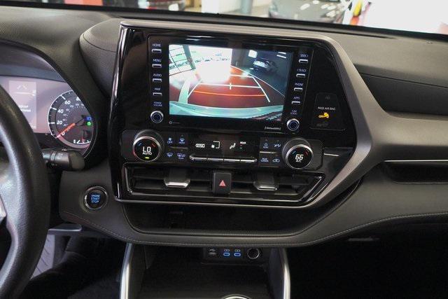 used 2022 Toyota Highlander car, priced at $33,995