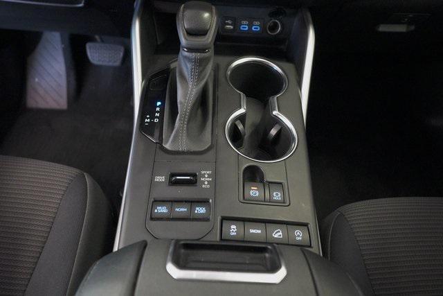 used 2022 Toyota Highlander car, priced at $33,995