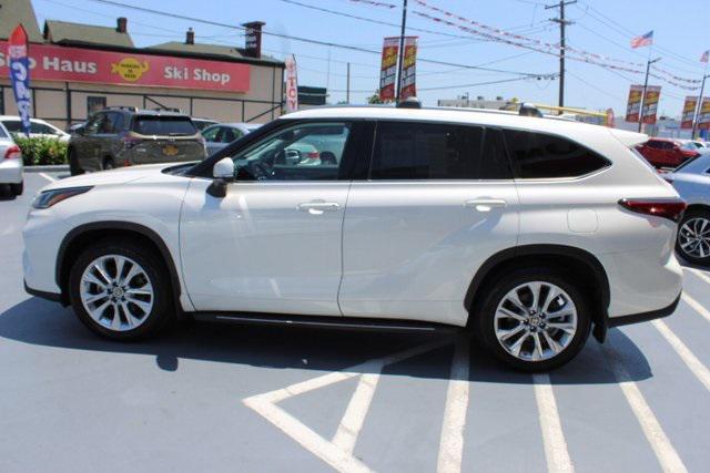 used 2021 Toyota Highlander car, priced at $37,995
