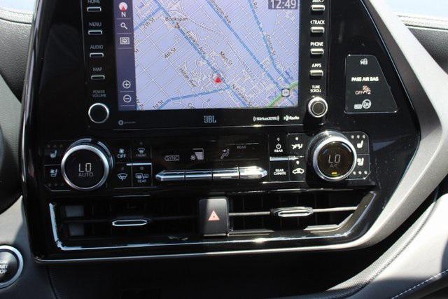 used 2021 Toyota Highlander car, priced at $37,995