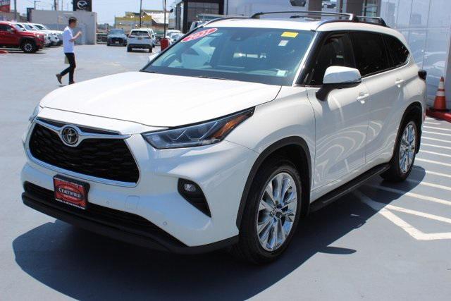 used 2021 Toyota Highlander car, priced at $37,995