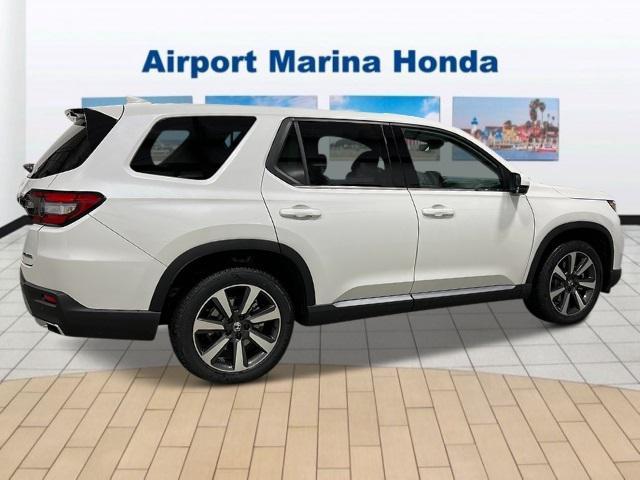 new 2025 Honda Pilot car, priced at $51,150