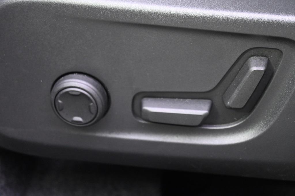 used 2025 Volvo XC40 car, priced at $31,988