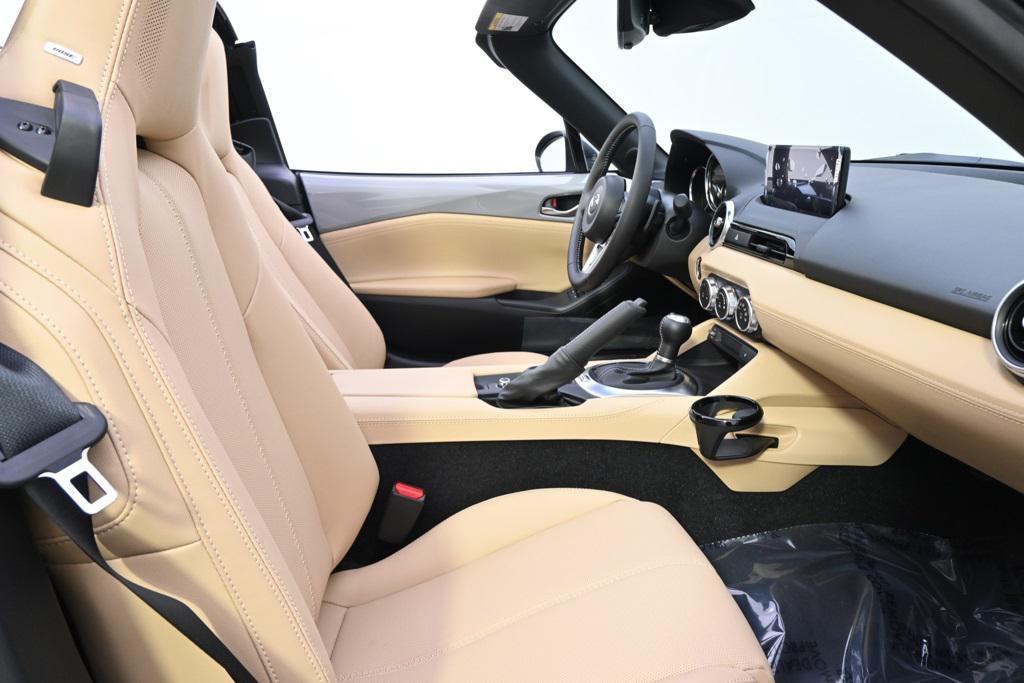 new 2025 Mazda MX-5 Miata RF car, priced at $38,456