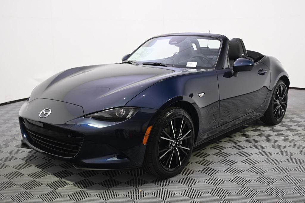 new 2025 Mazda MX-5 Miata car, priced at $34,727