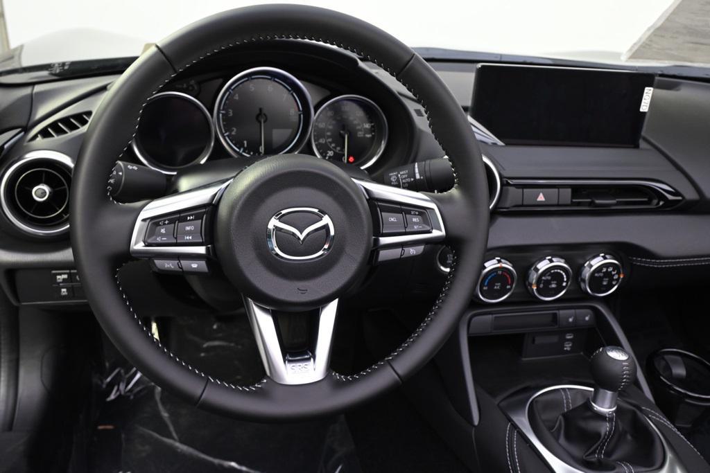 new 2025 Mazda MX-5 Miata car, priced at $34,727