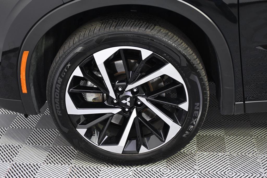 used 2024 Mitsubishi Outlander car, priced at $24,888