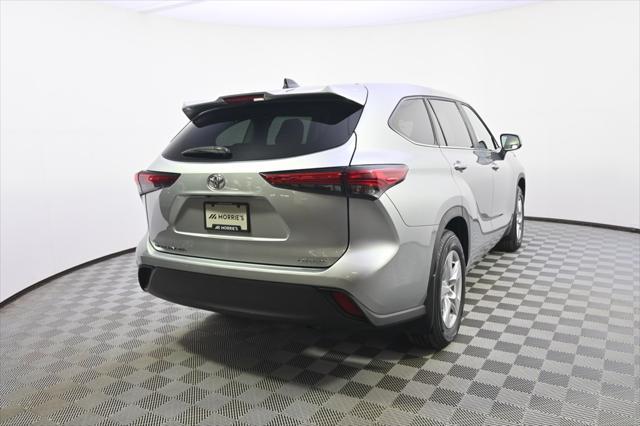 used 2023 Toyota Highlander car, priced at $32,988