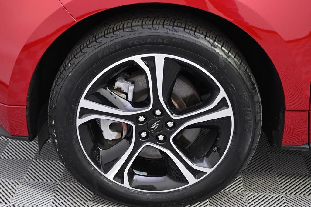 used 2024 Ford Edge car, priced at $32,988