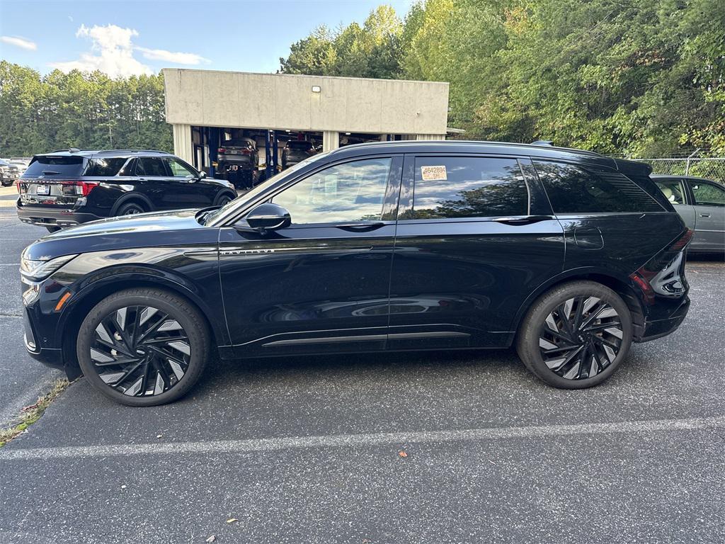 used 2024 Lincoln Nautilus car, priced at $51,750
