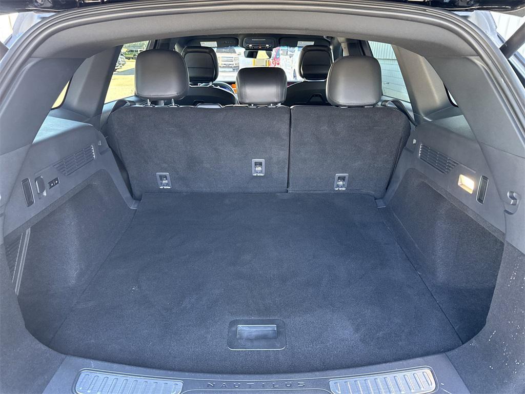 used 2024 Lincoln Nautilus car, priced at $49,859