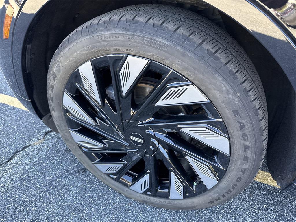 used 2024 Lincoln Nautilus car, priced at $49,859