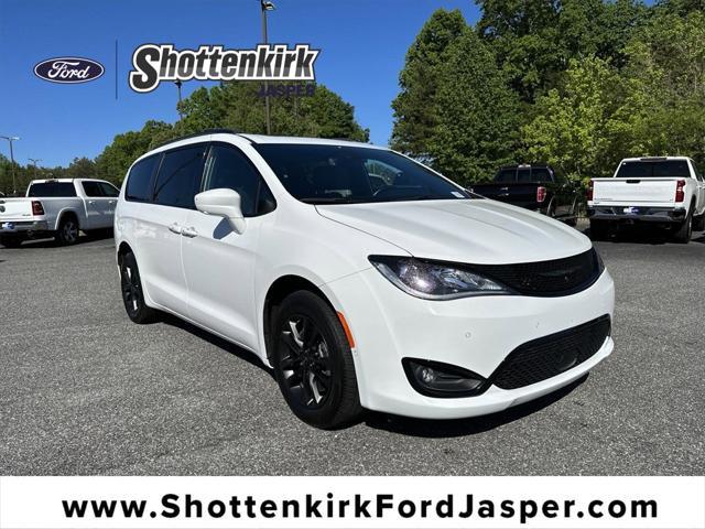 used 2020 Chrysler Pacifica car, priced at $30,334