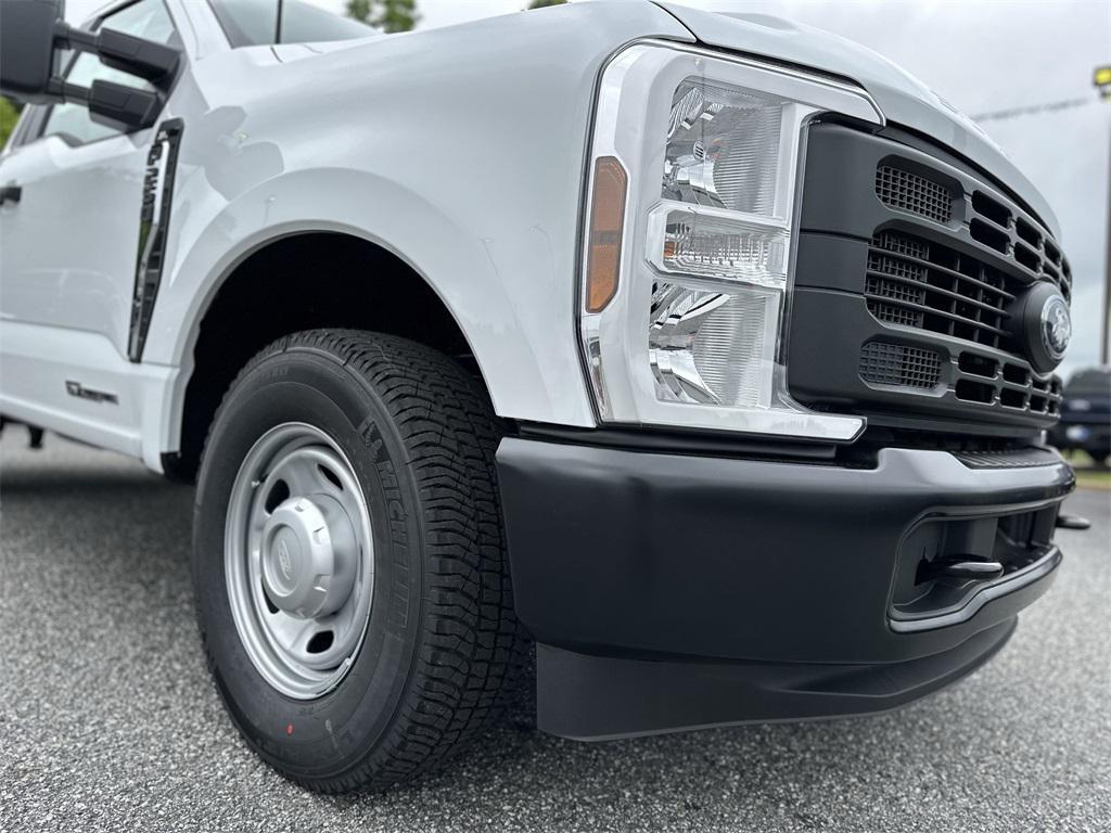 new 2025 Ford F-250 car, priced at $50,825