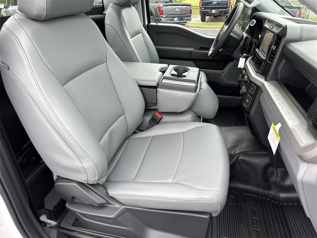new 2025 Ford F-250 car, priced at $50,825