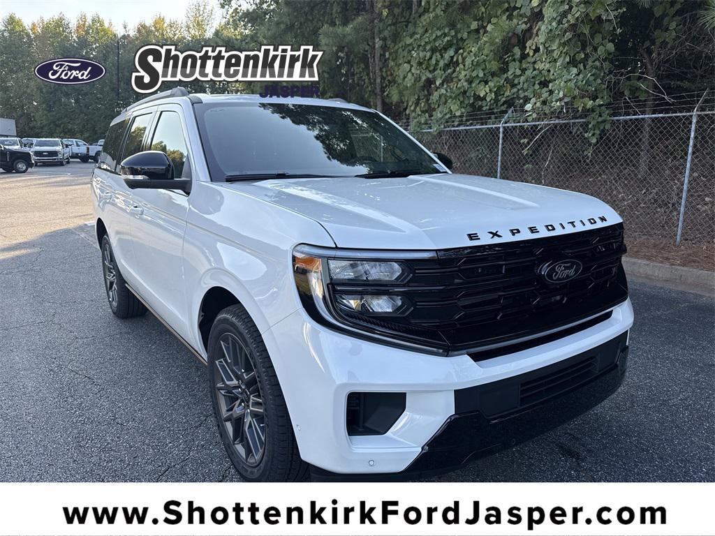 new 2025 Ford Expedition car, priced at $82,655