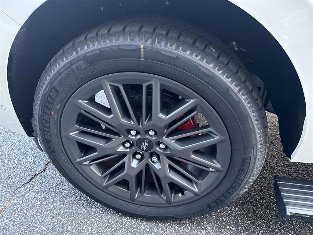 new 2025 Ford Expedition car, priced at $82,655