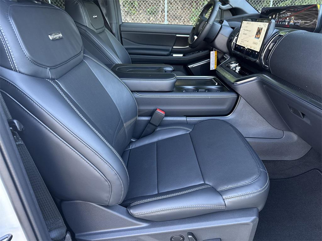 new 2025 Ford Expedition car, priced at $82,655