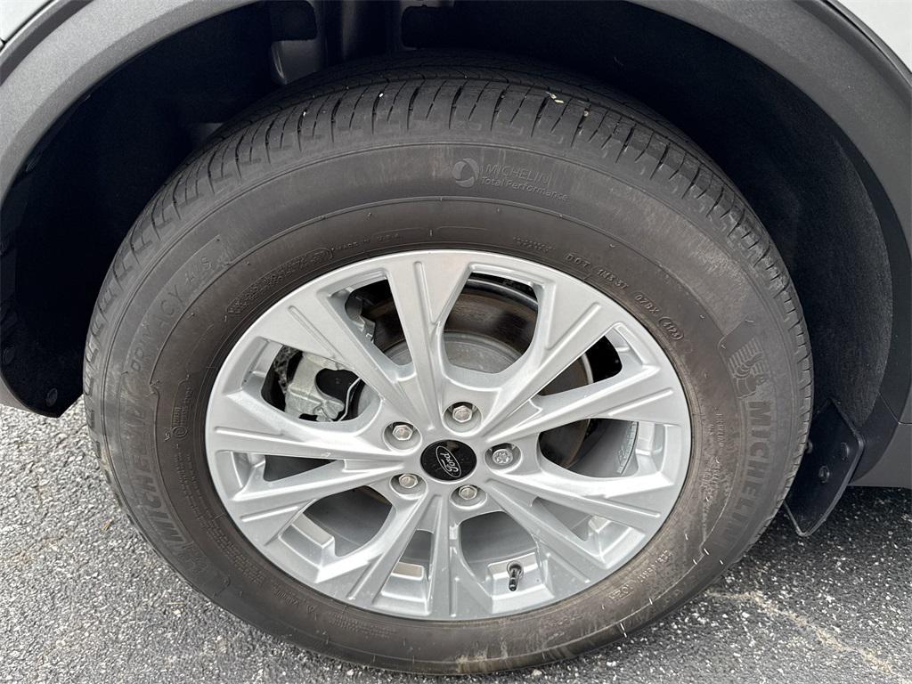 used 2023 Ford Escape car, priced at $22,350