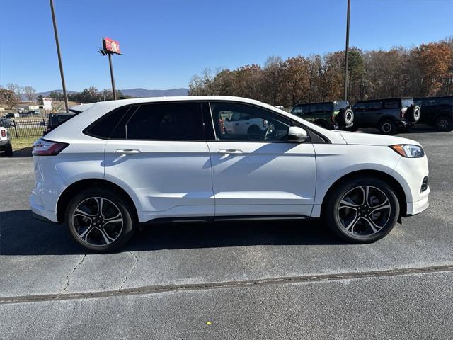 used 2023 Ford Edge car, priced at $33,103