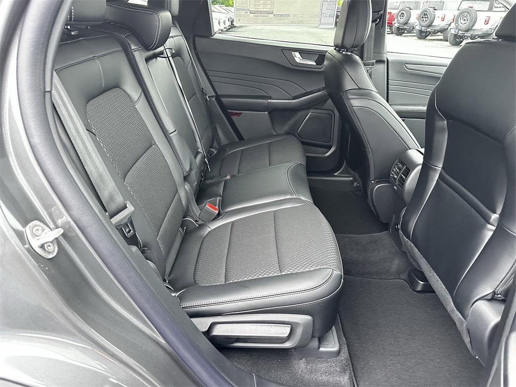 new 2025 Ford Escape PHEV car, priced at $33,395