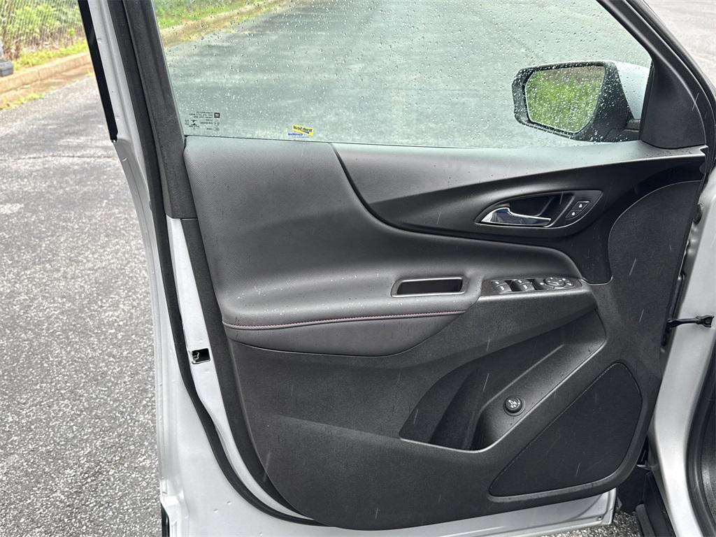 used 2022 Chevrolet Equinox car, priced at $20,700