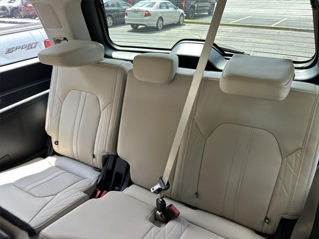 used 2024 Ford Expedition car, priced at $69,000
