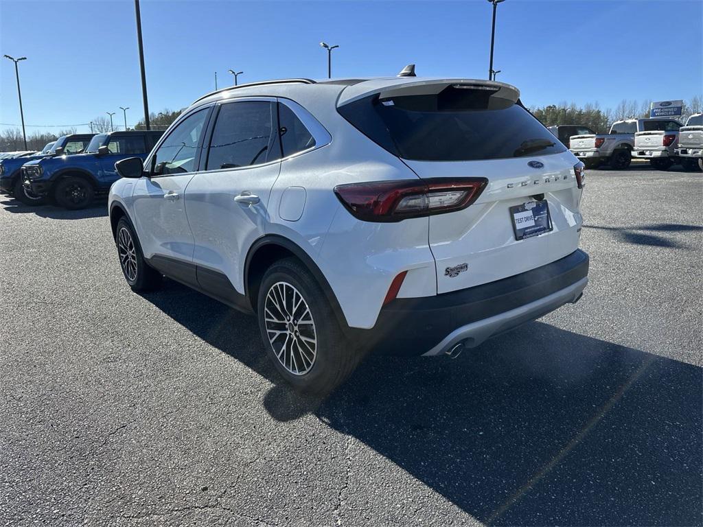 new 2025 Ford Escape PHEV car, priced at $34,590