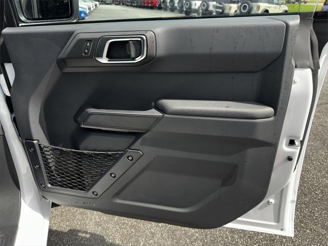 new 2025 Ford Bronco car, priced at $43,760