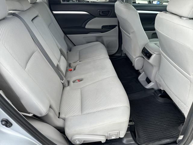 used 2019 Toyota Highlander car, priced at $25,720