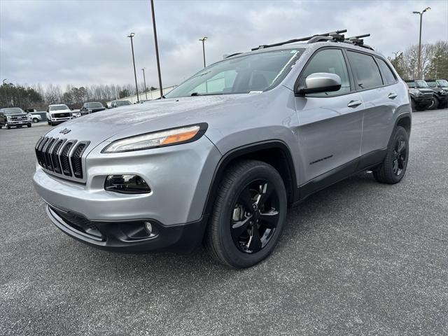 used 2018 Jeep Cherokee car, priced at $15,289