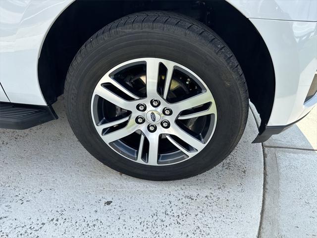 used 2024 Ford Expedition car, priced at $54,908
