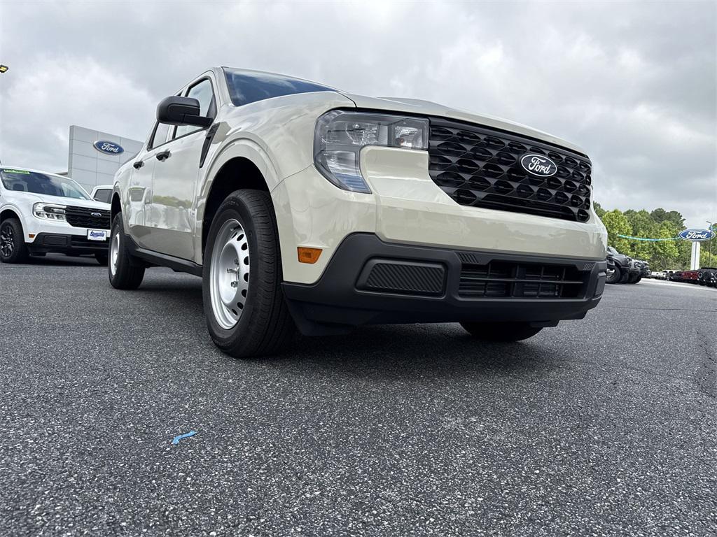 new 2025 Ford Maverick car, priced at $31,505