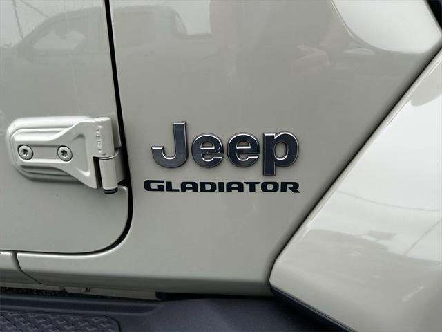 used 2022 Jeep Gladiator car, priced at $37,428