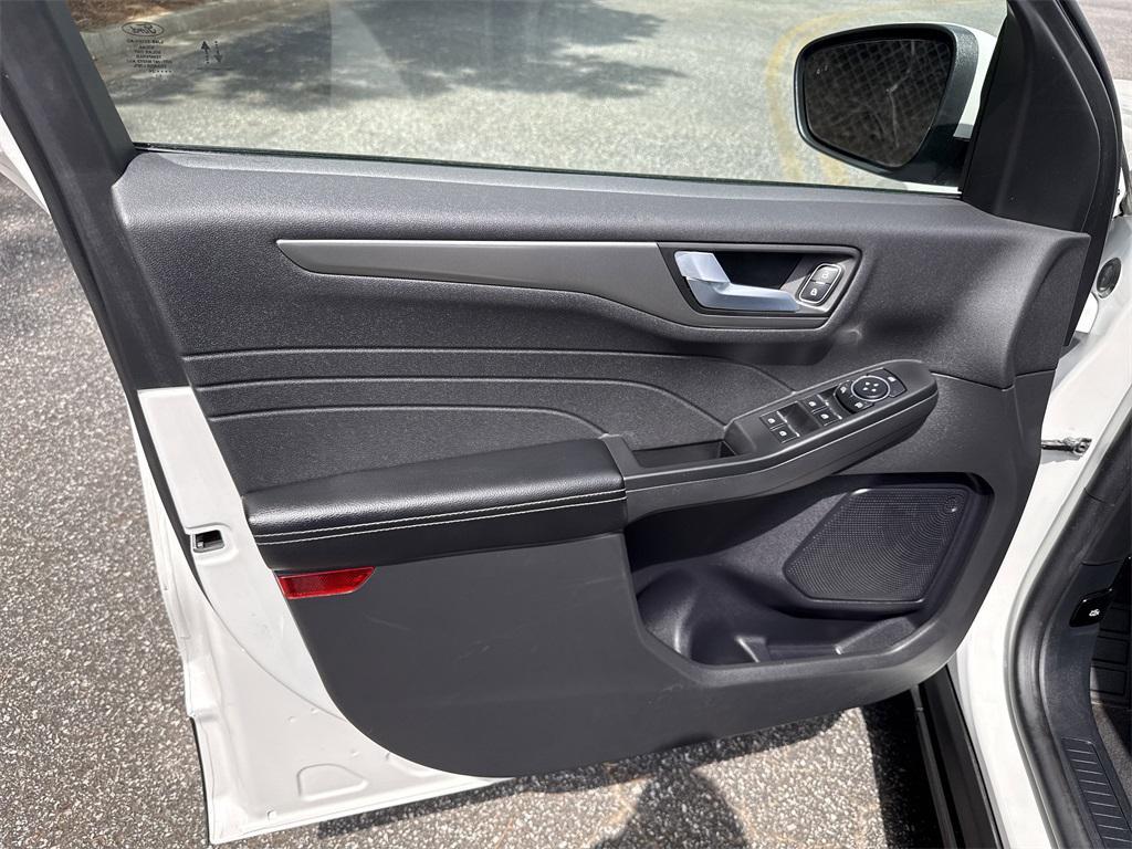 used 2024 Ford Escape PHEV car, priced at $25,750