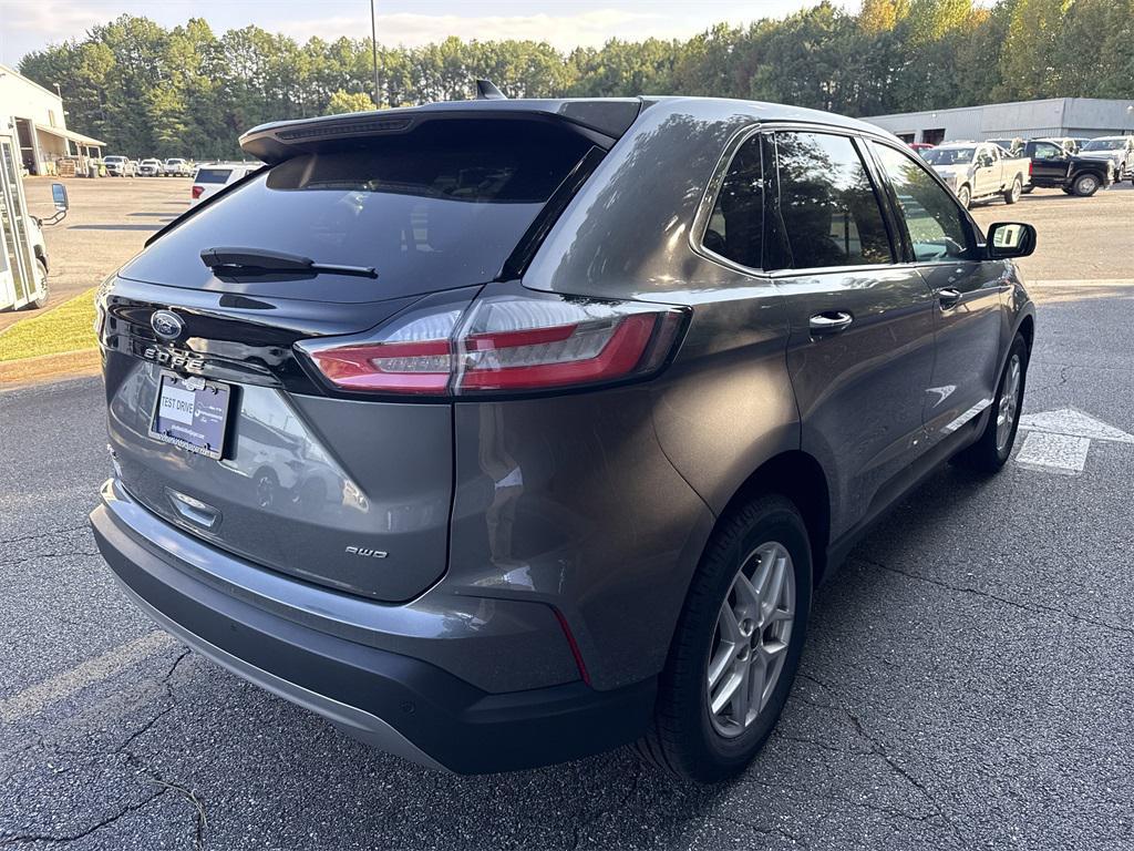used 2024 Ford Edge car, priced at $25,998