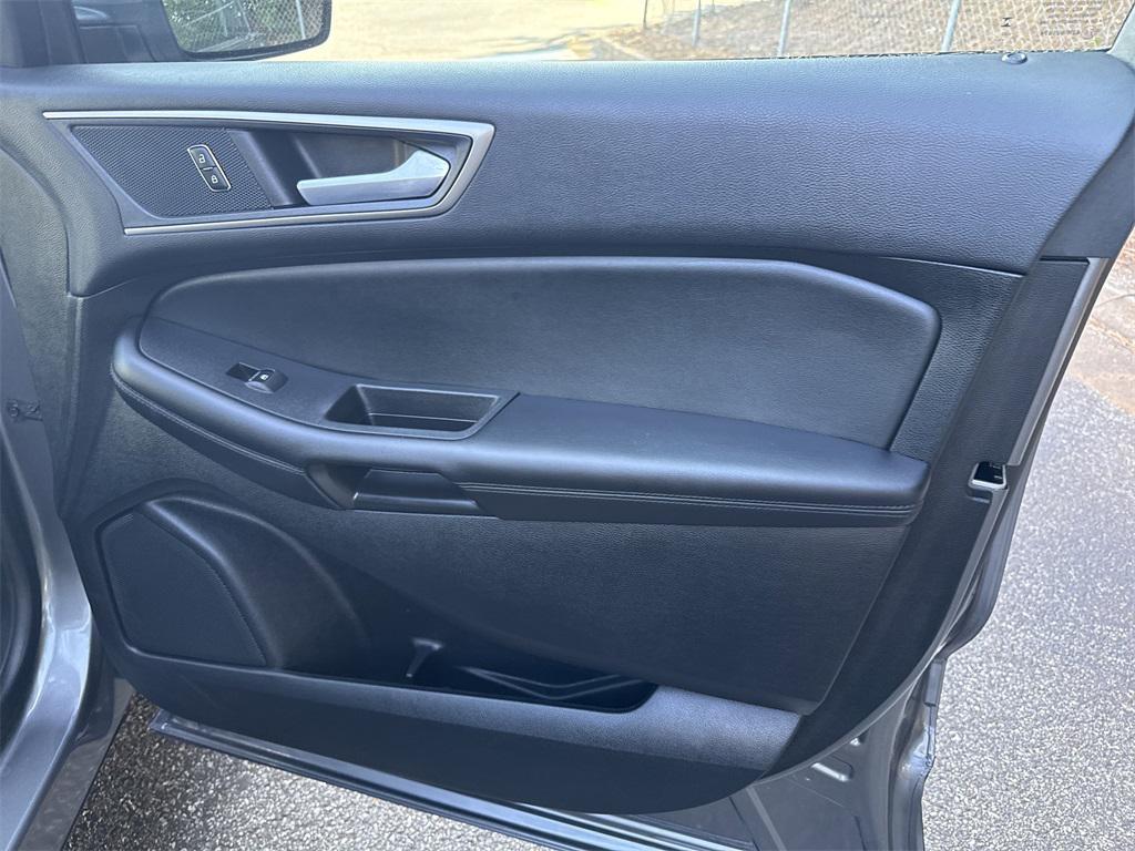 used 2024 Ford Edge car, priced at $25,998