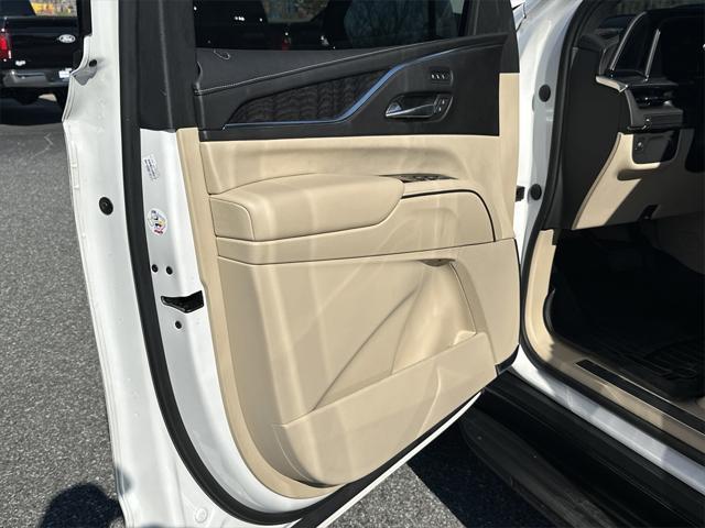 used 2023 Cadillac Escalade ESV car, priced at $78,700